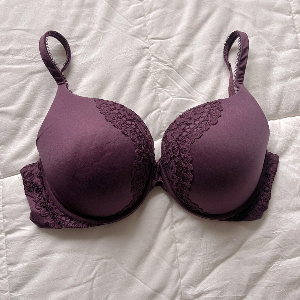 Victoria Secret Body Bra